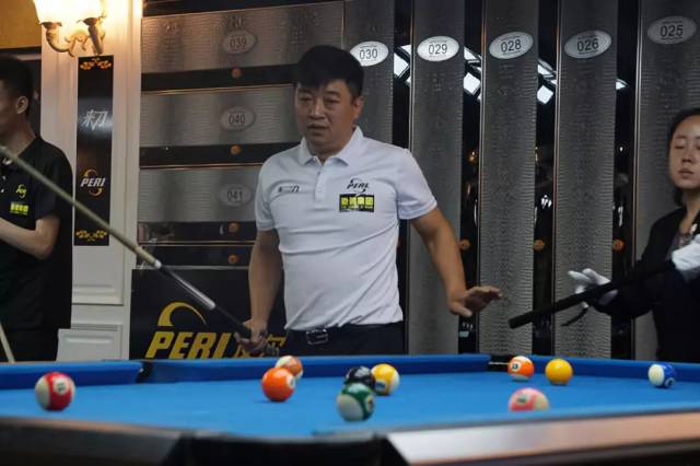 员的出色发 员的出色发