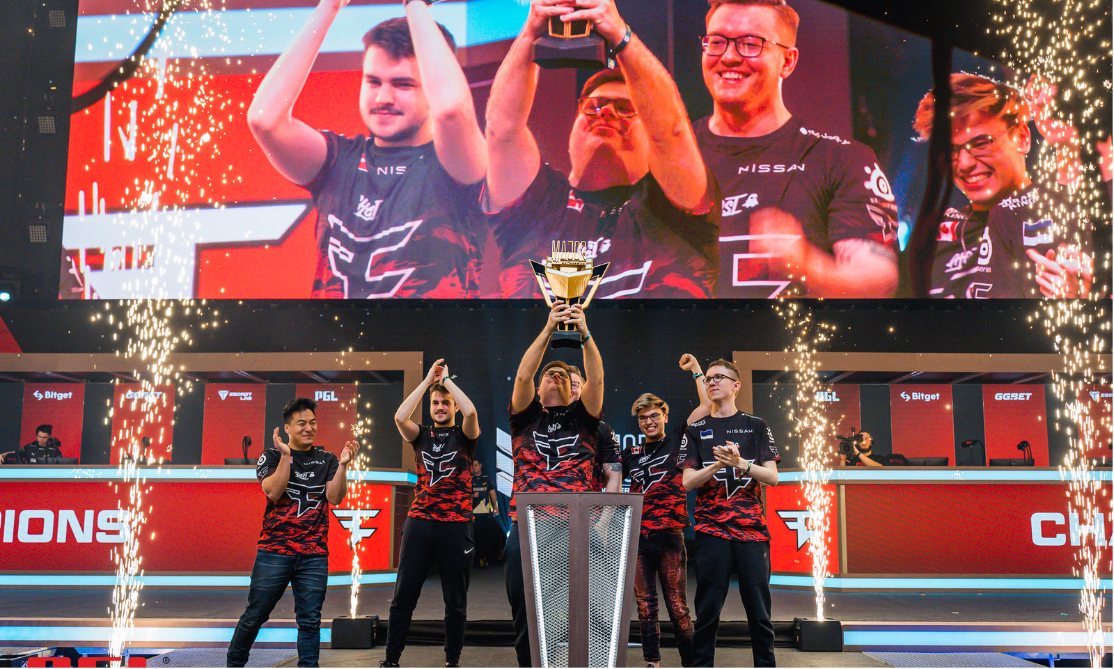 明星家庭的 明星家庭的